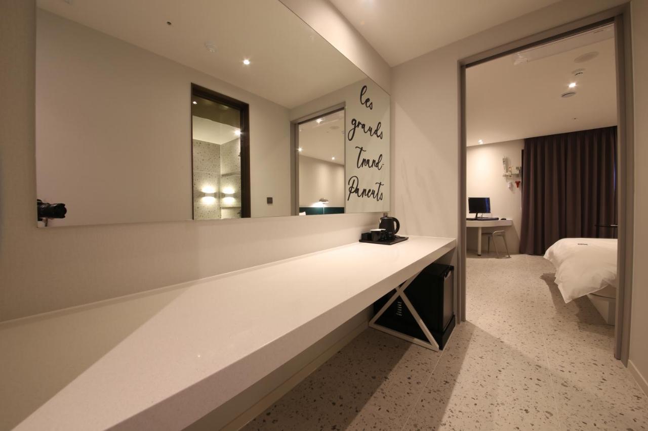Zam101 Hotel Gimhae ภายนอก รูปภาพ