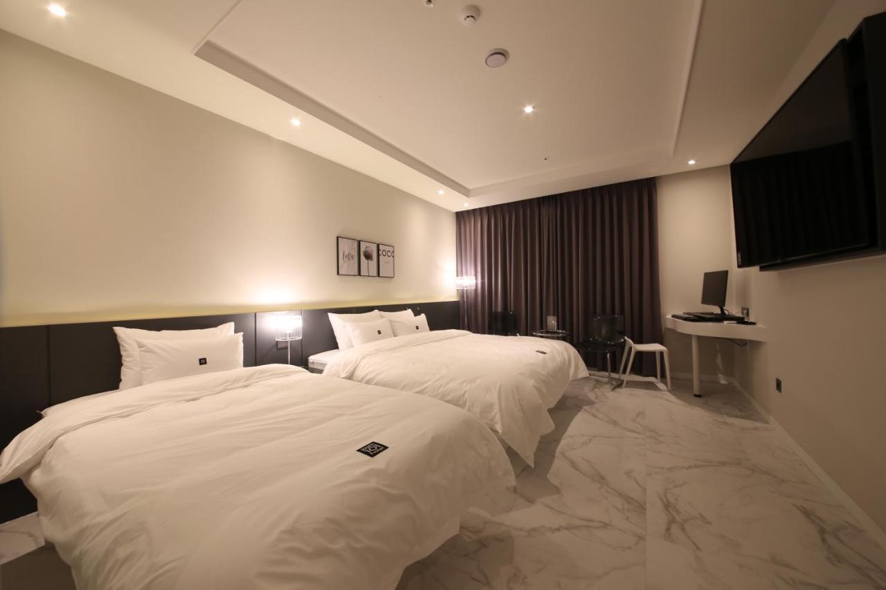 Zam101 Hotel Gimhae ภายนอก รูปภาพ
