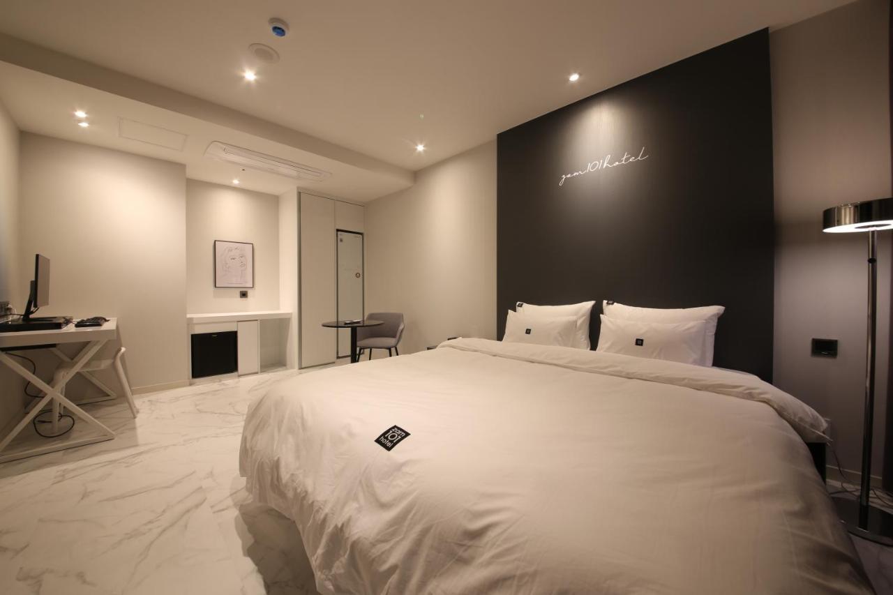 Zam101 Hotel Gimhae ภายนอก รูปภาพ