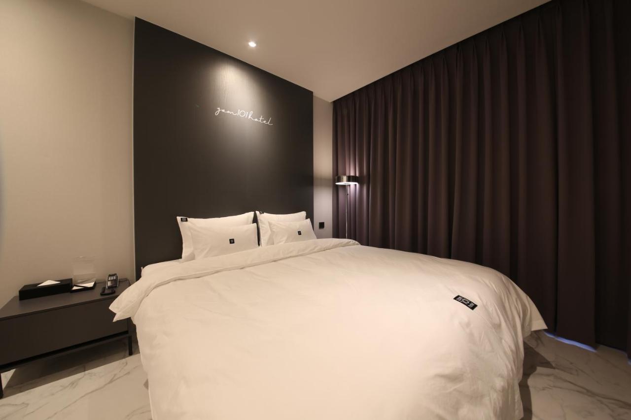 Zam101 Hotel Gimhae ภายนอก รูปภาพ