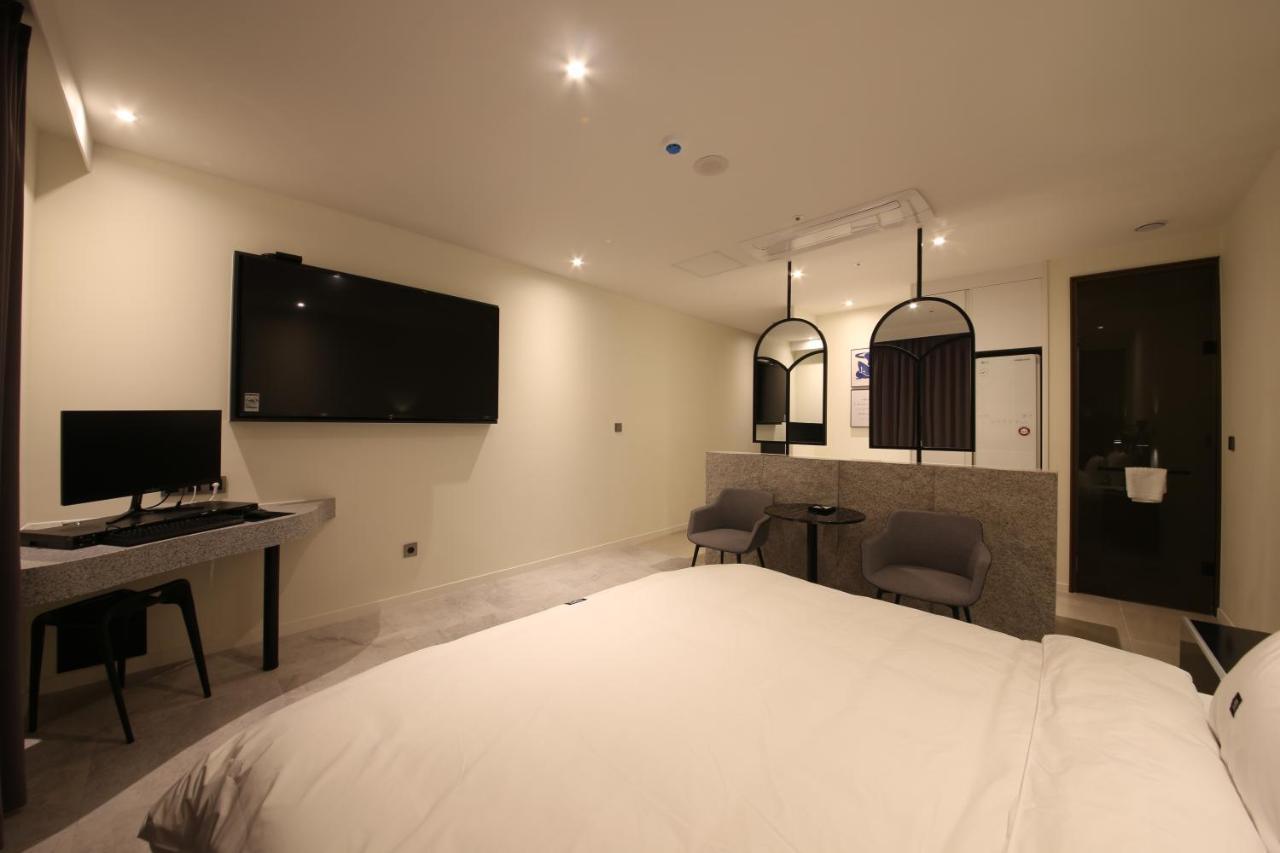 Zam101 Hotel Gimhae ภายนอก รูปภาพ