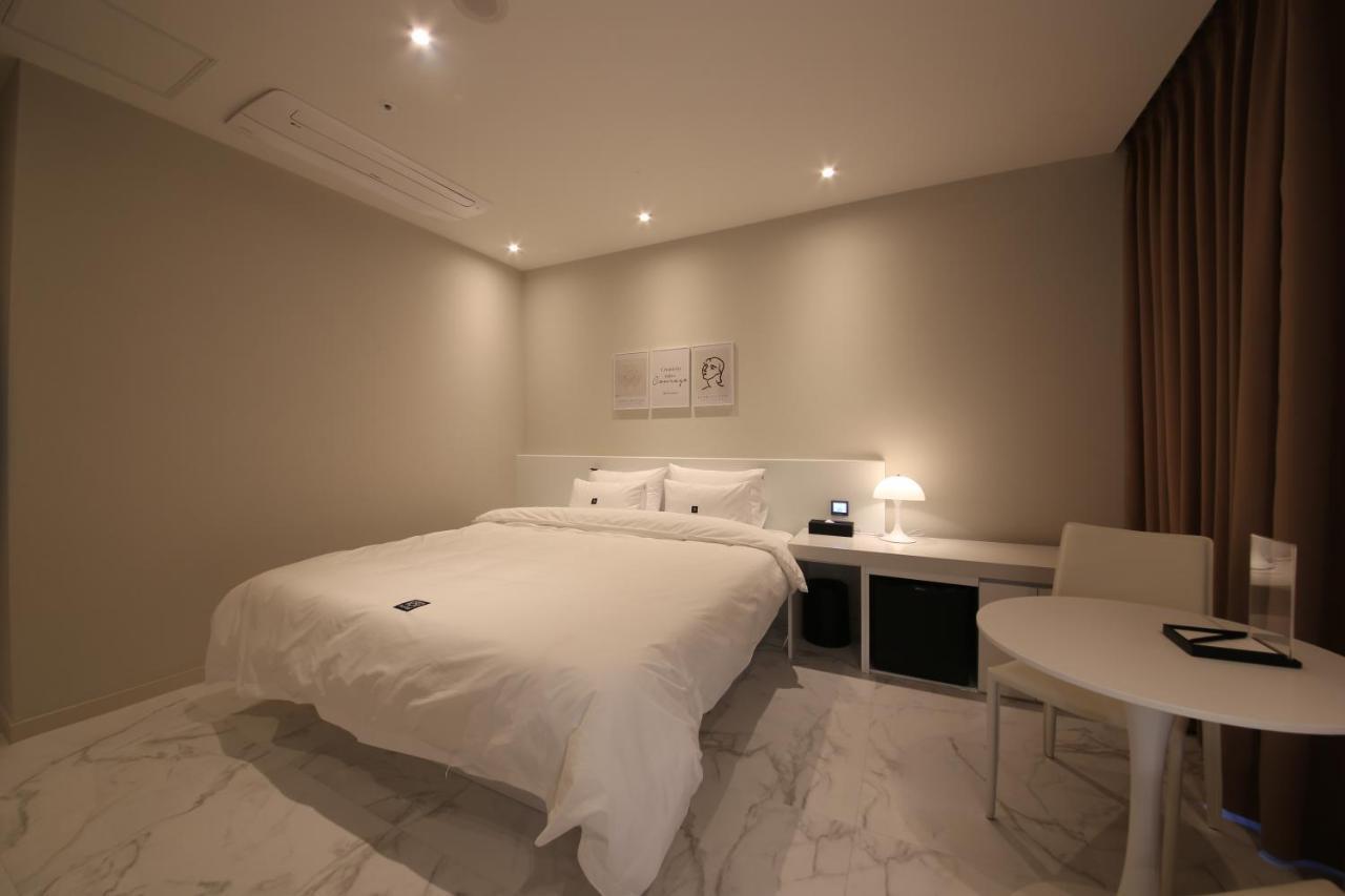 Zam101 Hotel Gimhae ภายนอก รูปภาพ