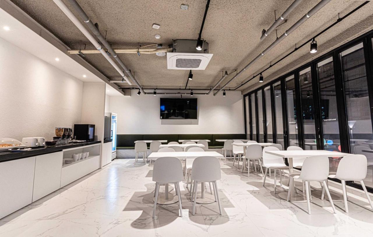 Zam101 Hotel Gimhae ภายนอก รูปภาพ