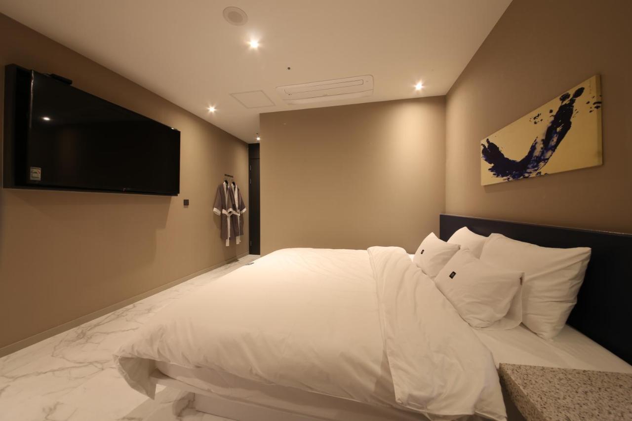 Zam101 Hotel Gimhae ภายนอก รูปภาพ