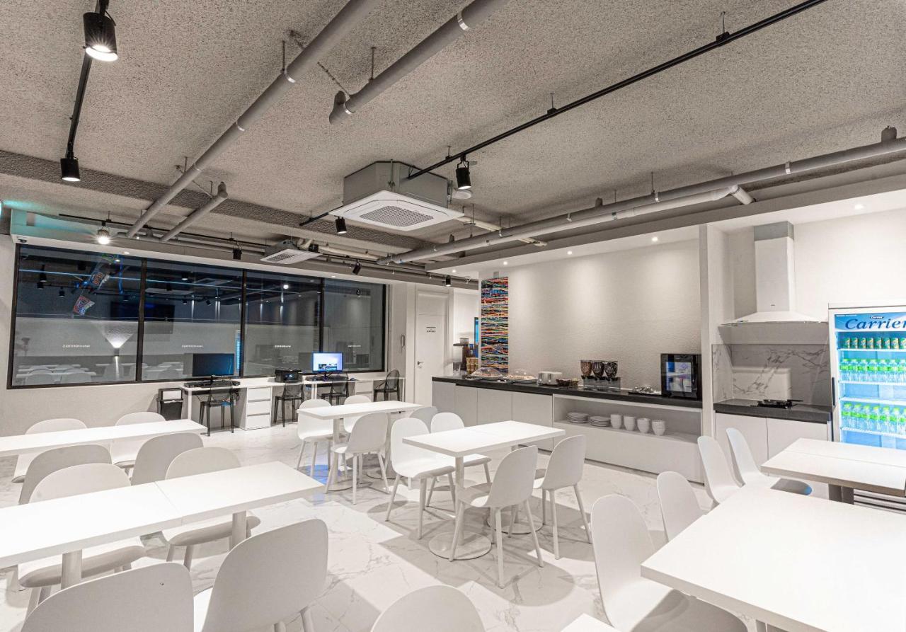 Zam101 Hotel Gimhae ภายนอก รูปภาพ