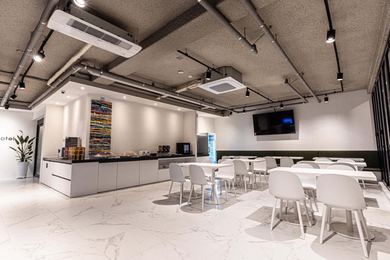 Zam101 Hotel Gimhae ภายนอก รูปภาพ